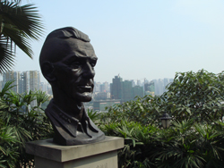 Bust of General Stilwell at the Stilwell Museum