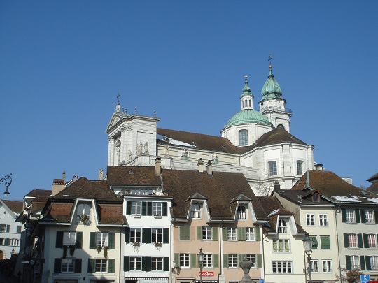 Burning the Böögg in Solothurn (Switzerland) to mark the end of Fasnacht.  Basically a towering inferno packed with fireworks in the middle of the old  town. : r/ali_on_switzerland