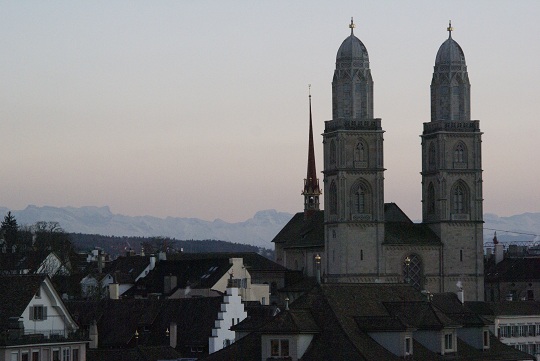 Zürich - Lindenhof view of Grossmünster