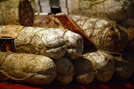 Zürich - sausage at the station market